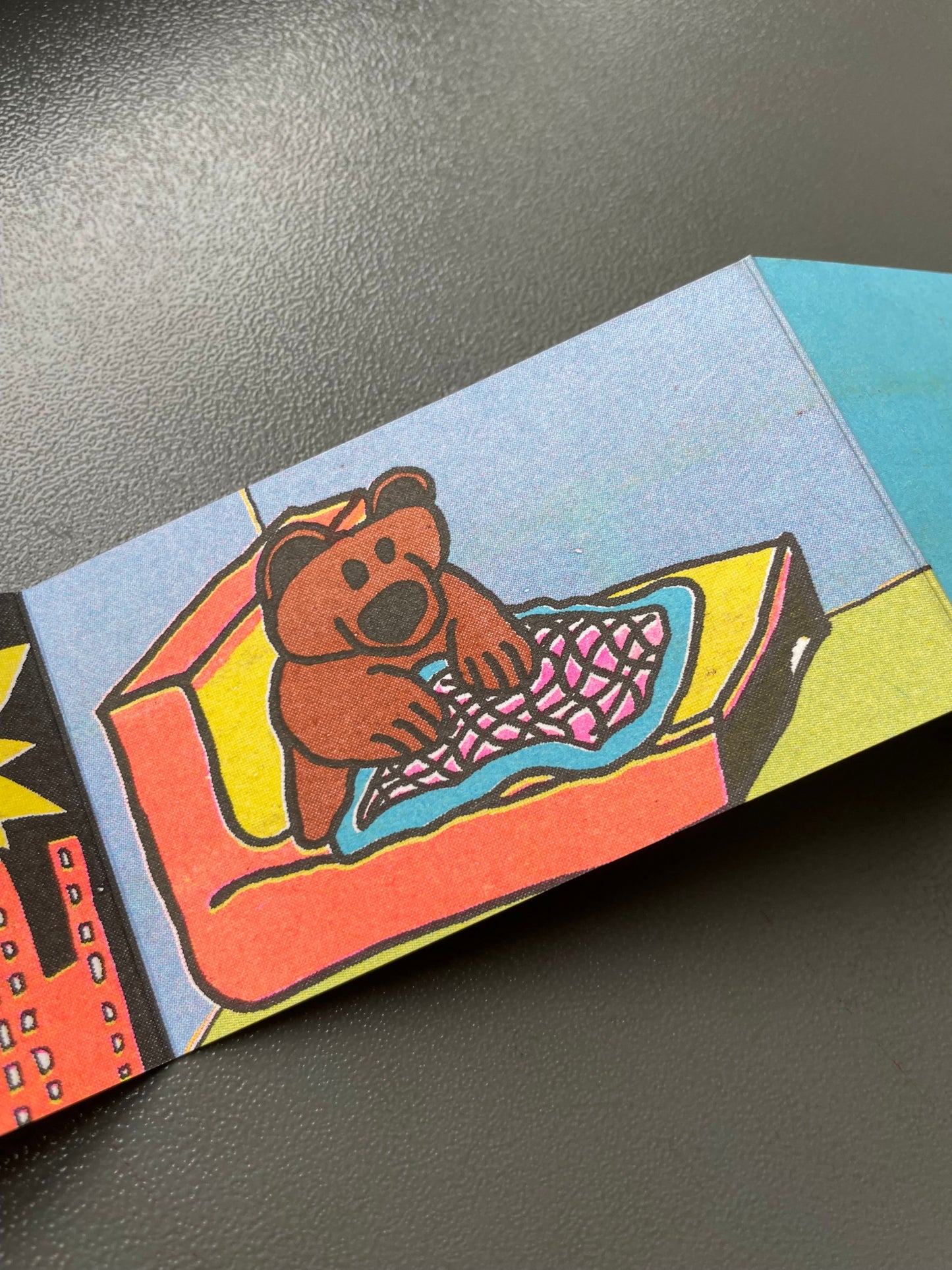 Loop mini zine by Daisuke Kondo