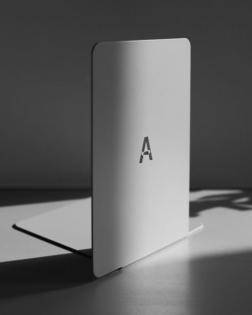 Hold Bookend NEW TENDENCY + Actual Source