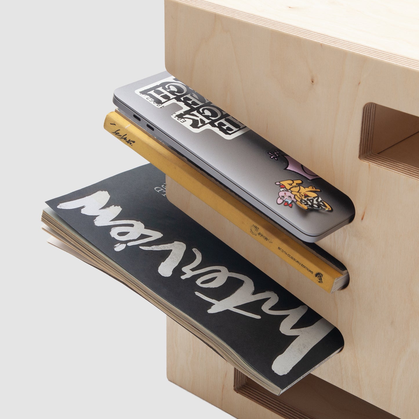 "zed" MULTI-PURPOSE FURNITURE