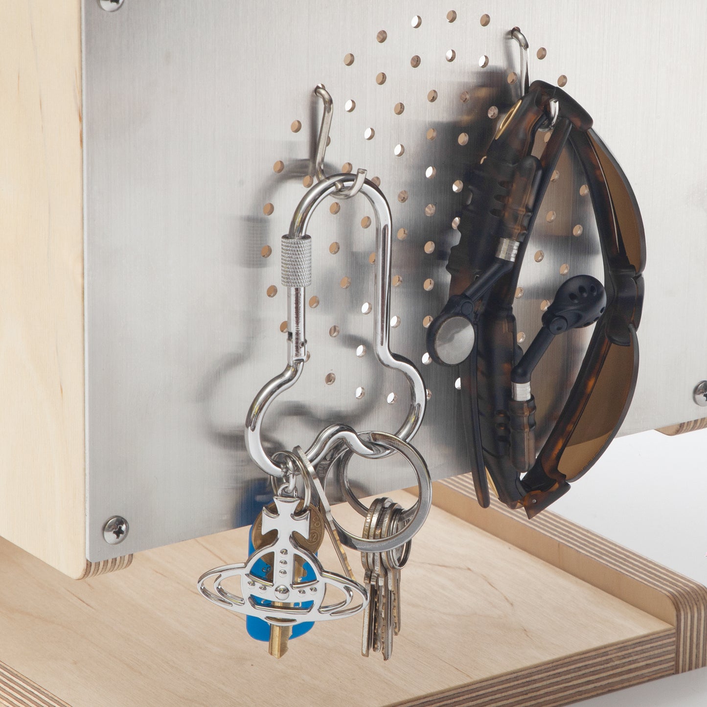 "zed" MULTI-PURPOSE FURNITURE